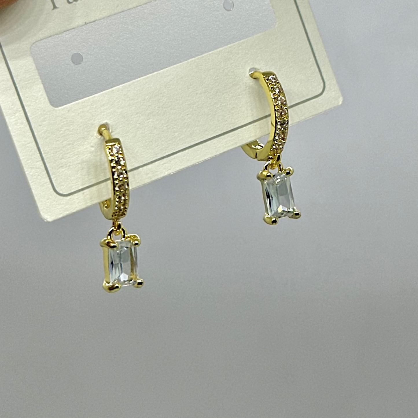 VERIDIAN CRYSTAL HOOP