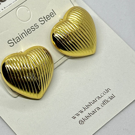 HEART THROBE STUDS
