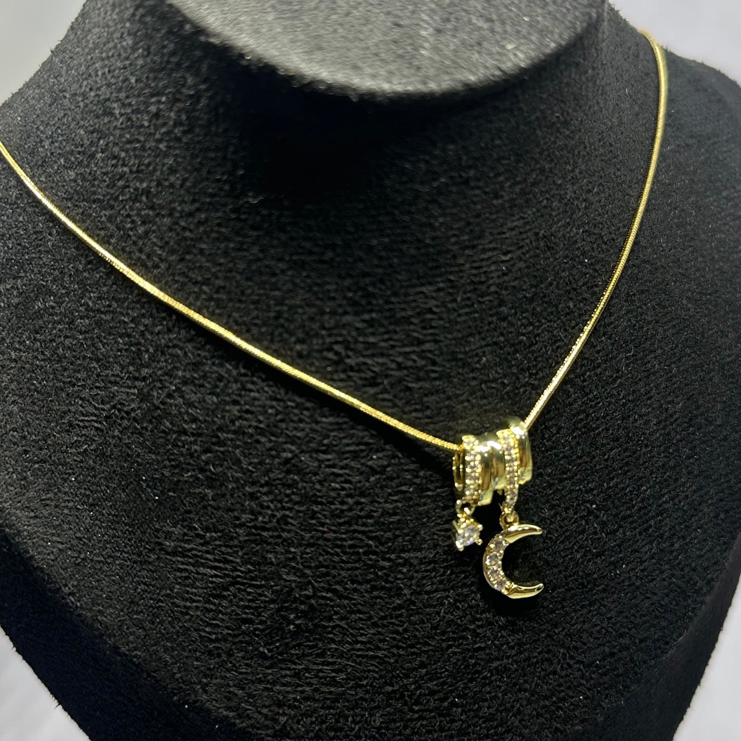 MOONLIGHT CHARM NECKLACE