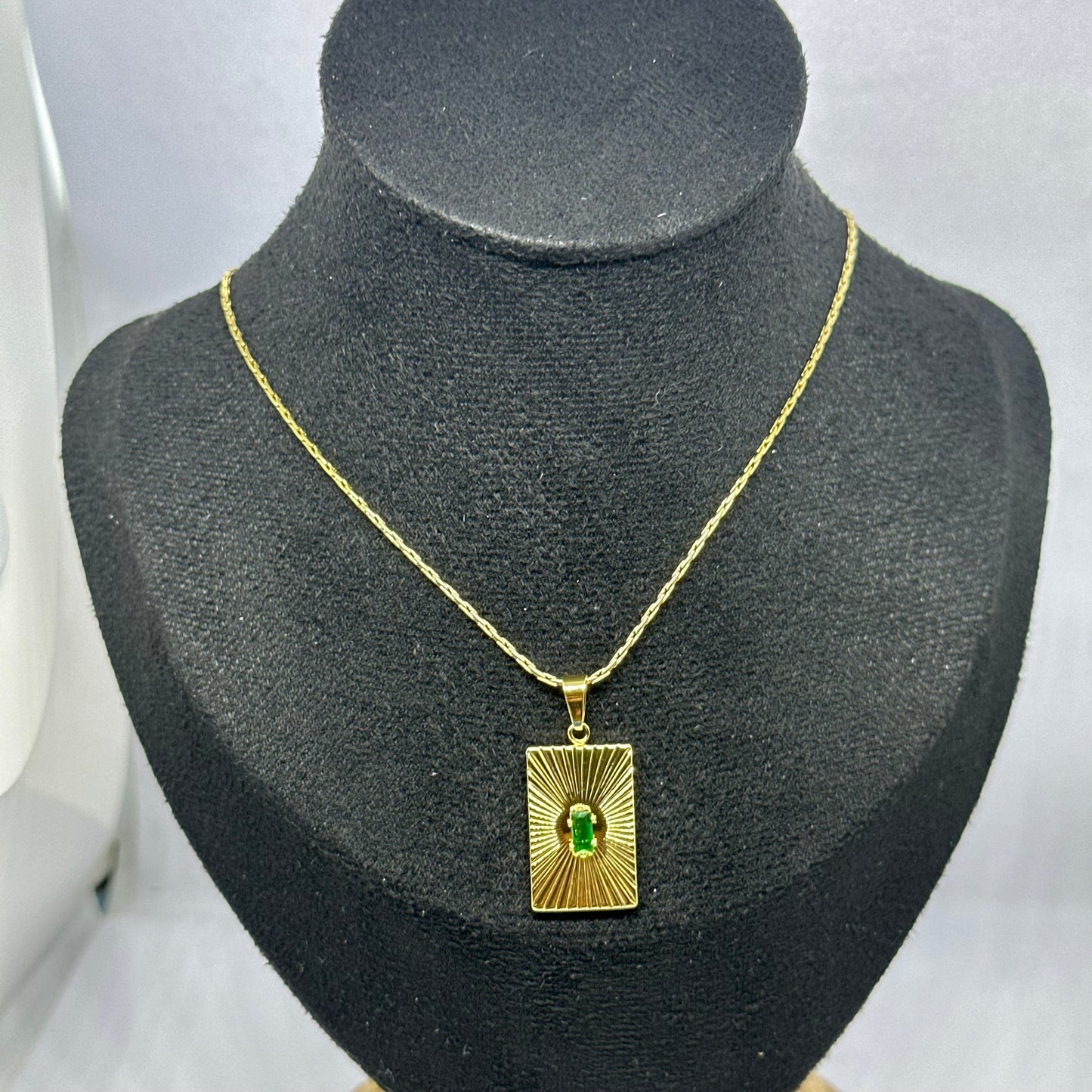 EMERALD TAB NECKLACE