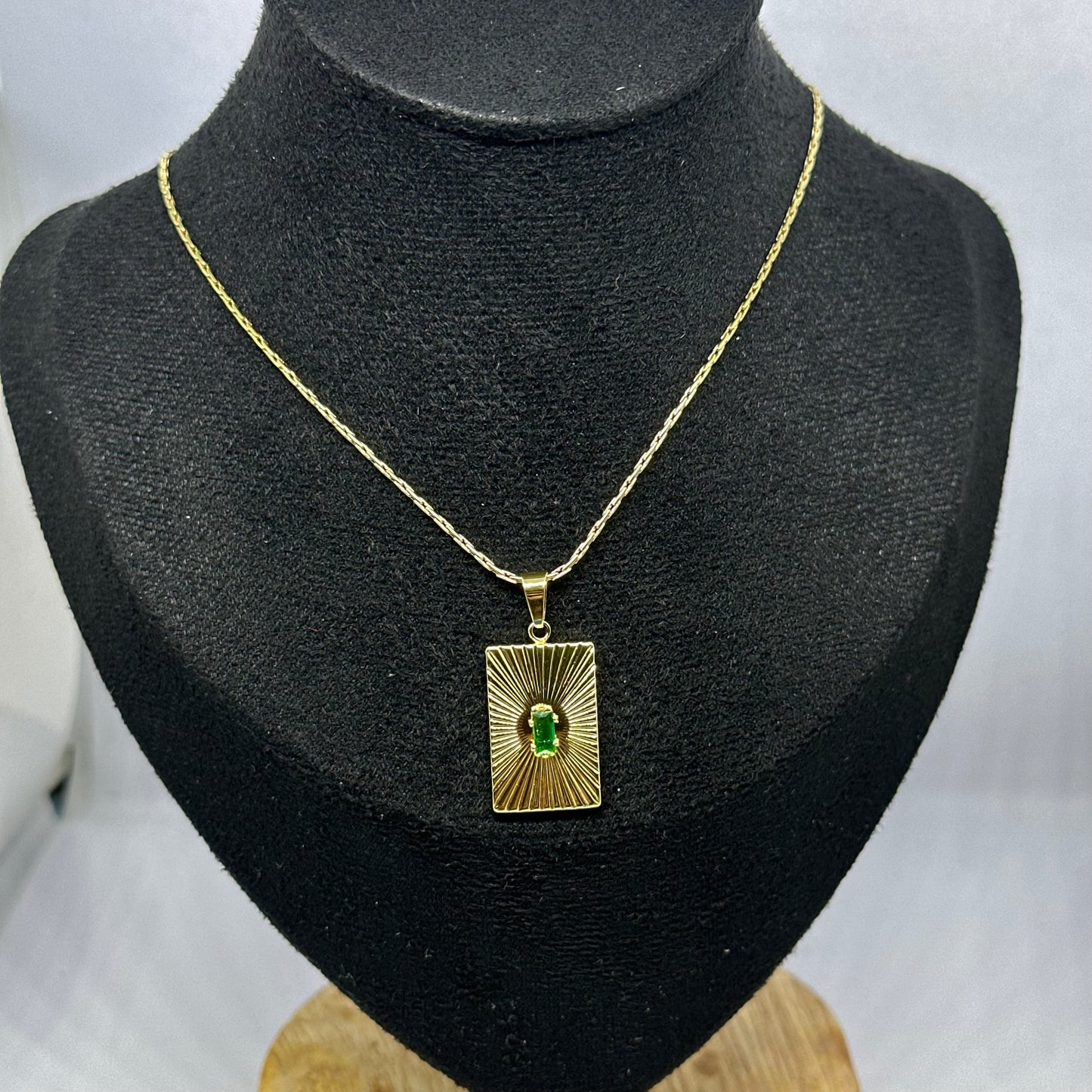 EMERALD TAB NECKLACE