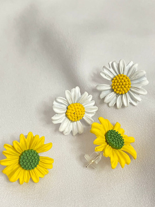 Daisy studs