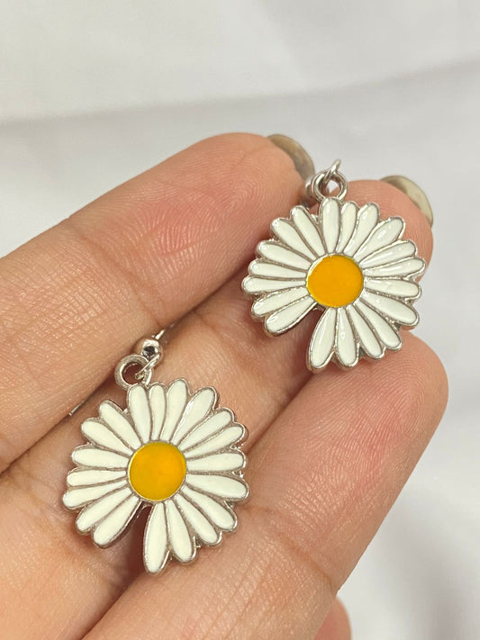 Daisy earring set