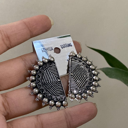 Half moon studs